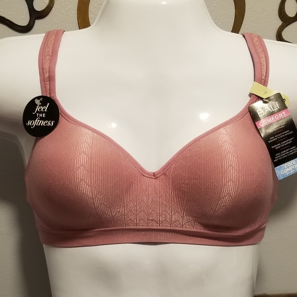 NWT Bali Comfort Bra